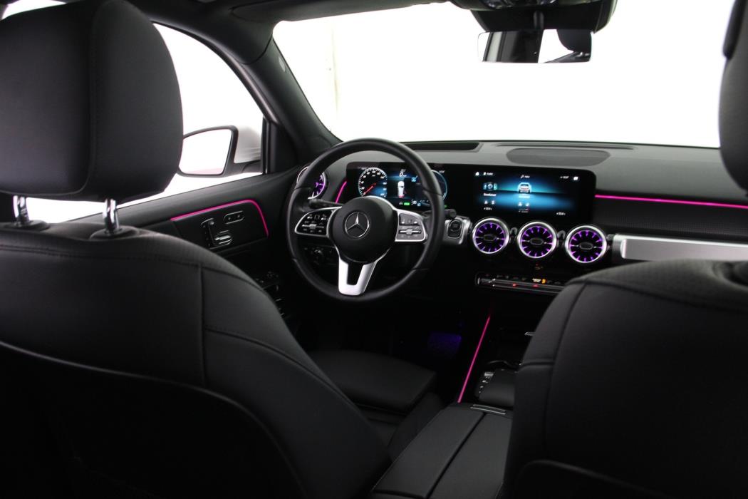 MERCEDES-BENZ EQB 2022