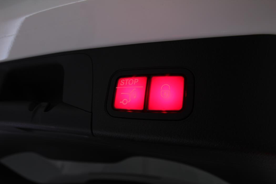 MERCEDES-BENZ EQB 2022