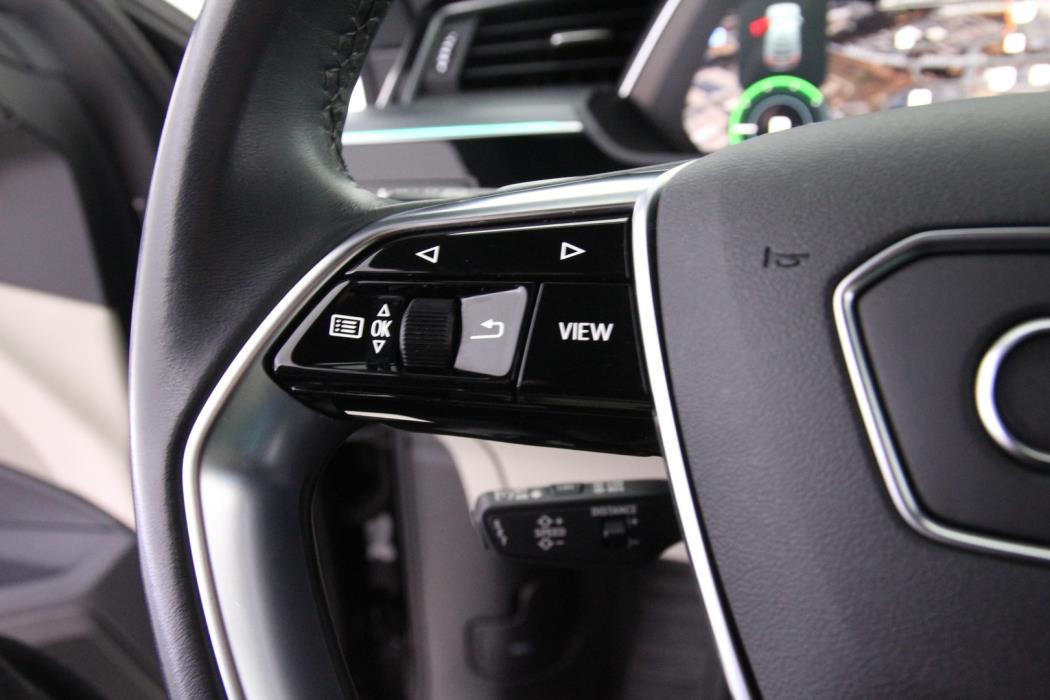 AUDI Q8 E-TRON 2024