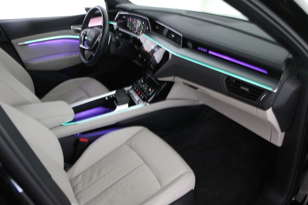 AUDI Q8 E-TRON 2024