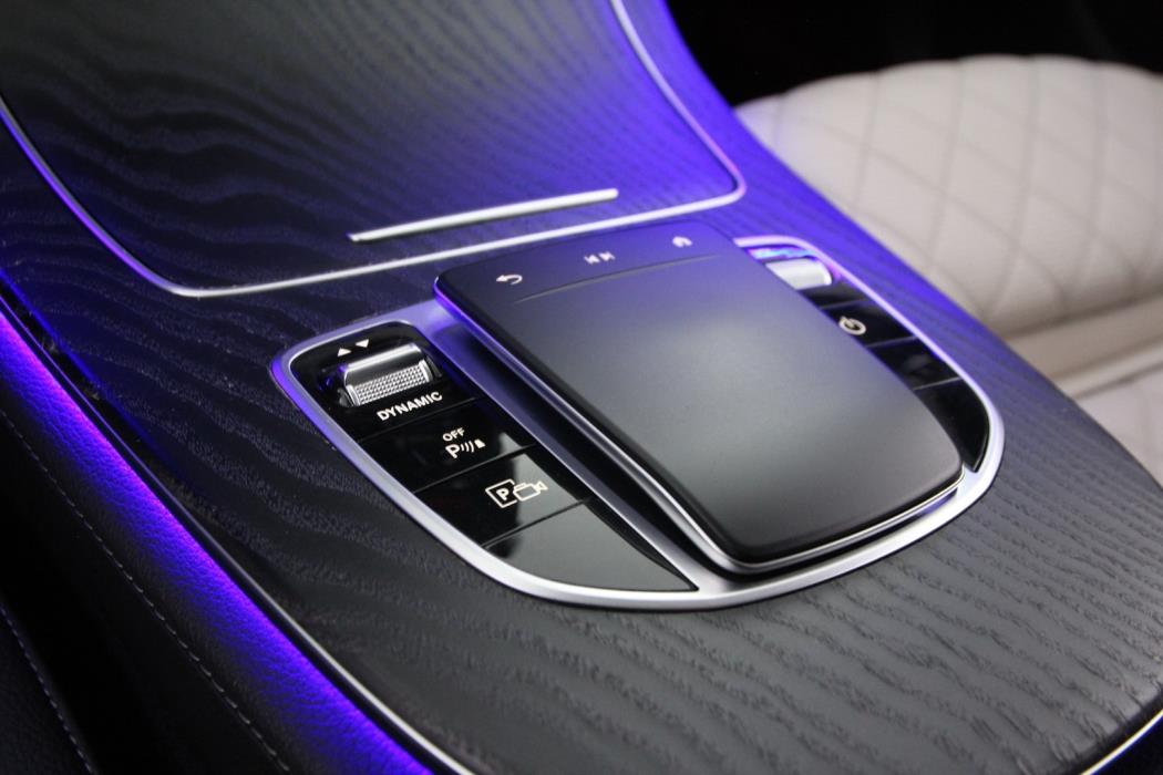 MERCEDES-BENZ E 2021