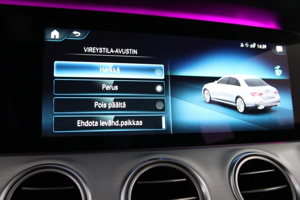 MERCEDES-BENZ E 2021