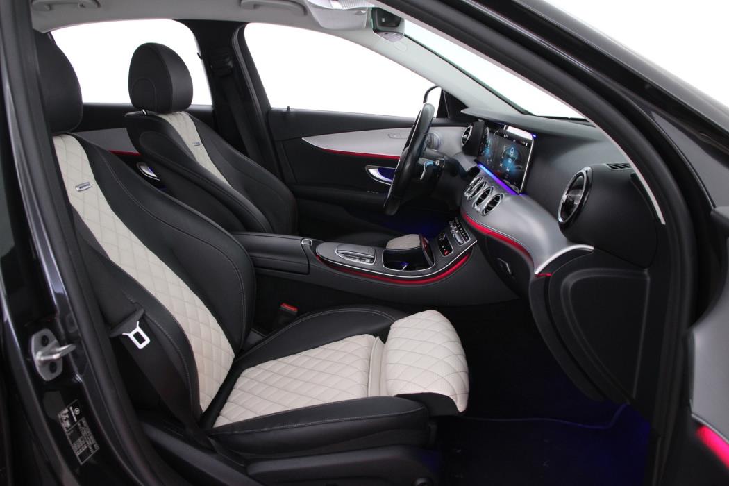 MERCEDES-BENZ E 2021