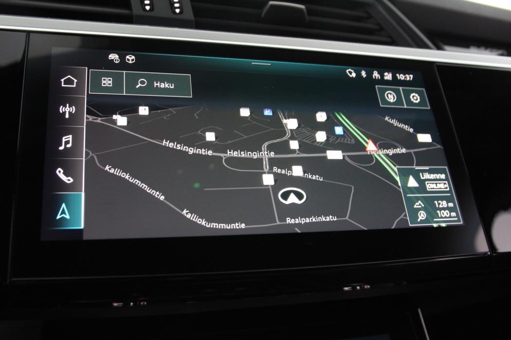AUDI Q8 e-tron 2024