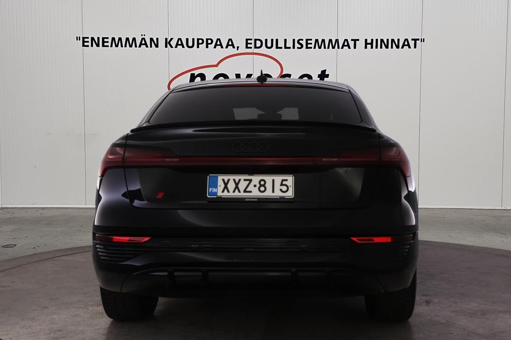 AUDI Q8 e-tron 2024