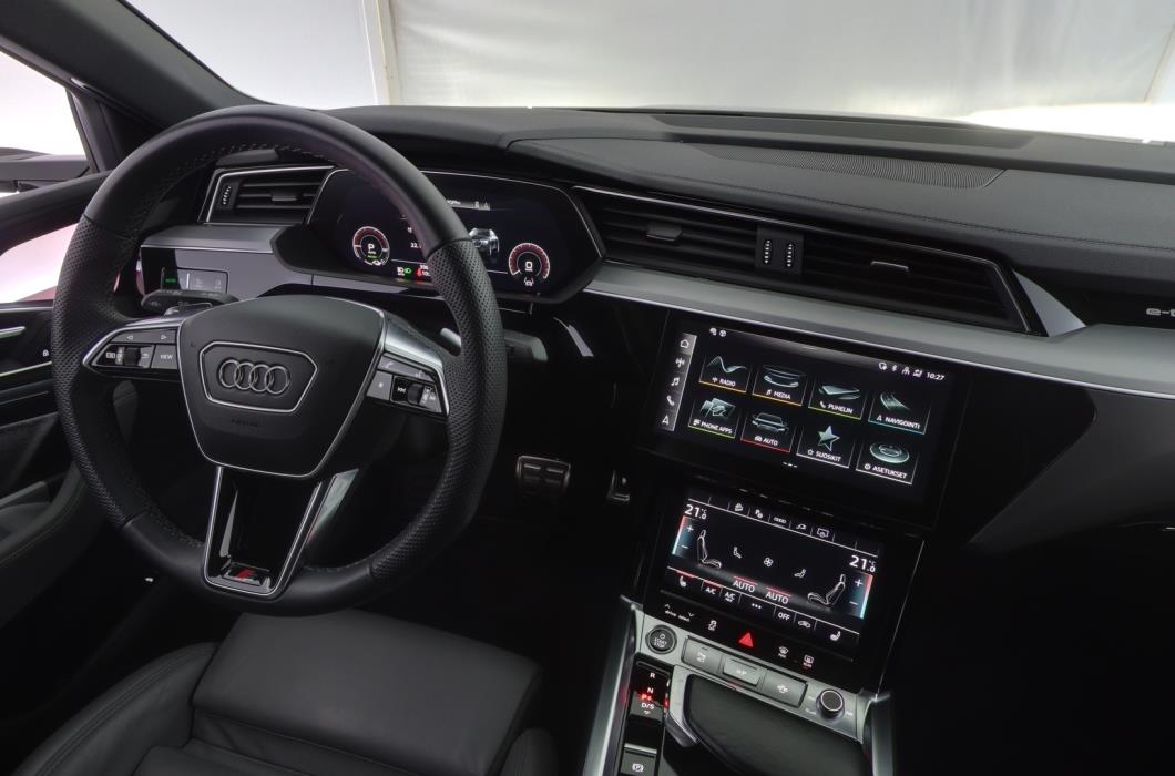 AUDI Q8 e-tron 2024