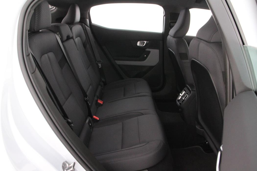 POLESTAR 2 2024