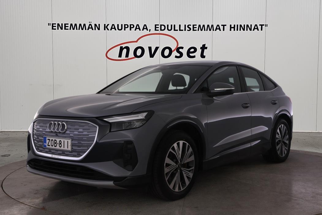 AUDI Q4 e-tron 2022