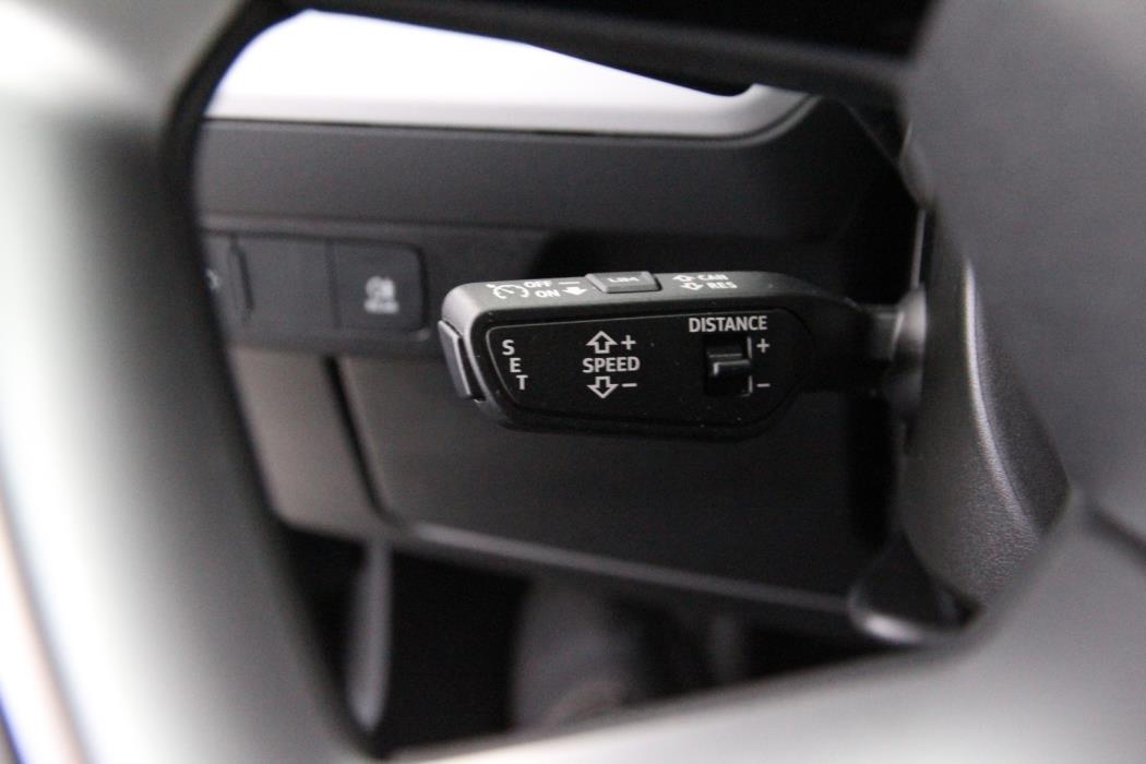 AUDI Q4 e-tron 2022