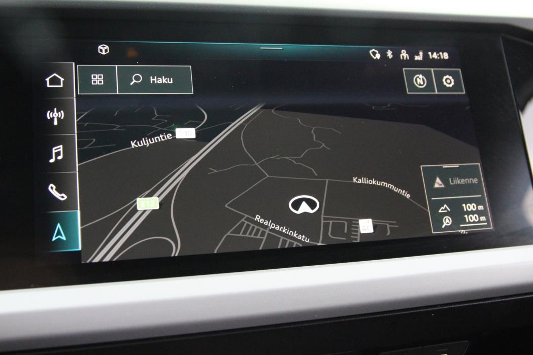 AUDI Q4 e-tron 2022