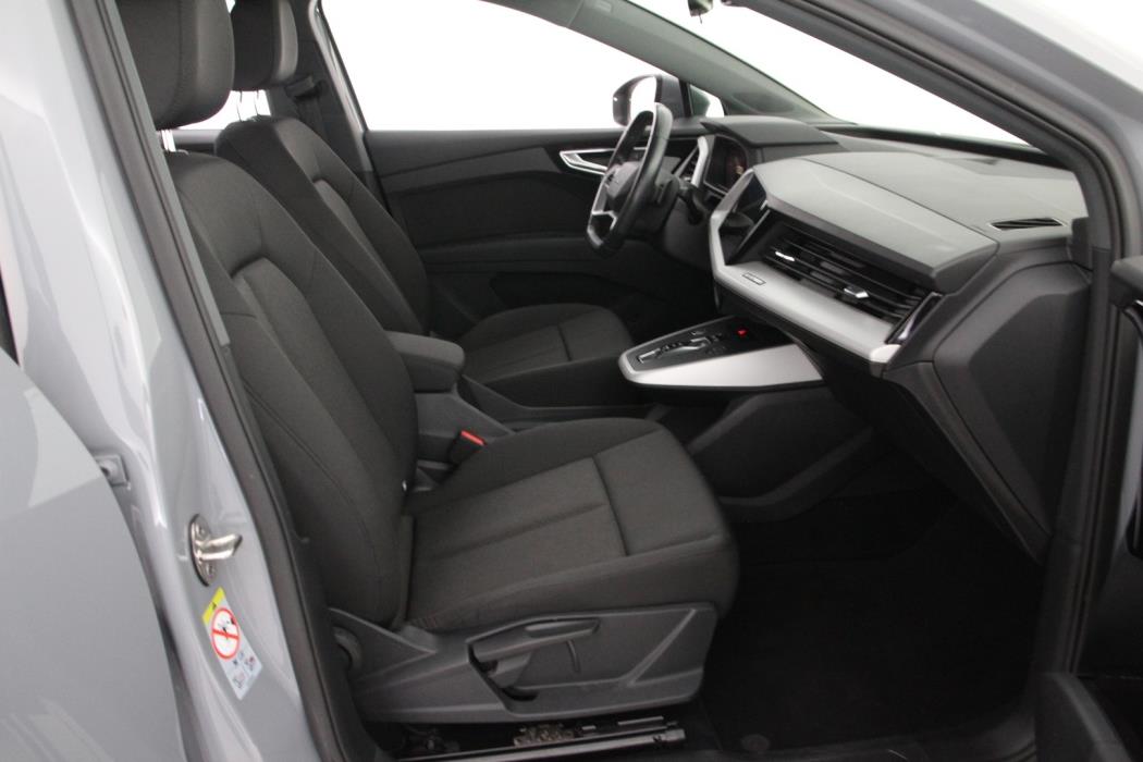 AUDI Q4 e-tron 2022