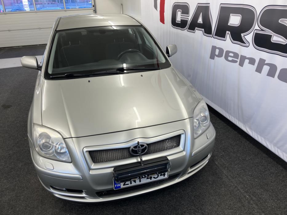 TOYOTA Avensis 2006