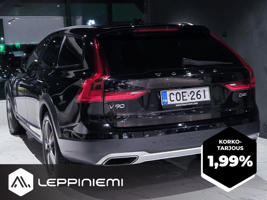 VOLVO V90 Cross Country 2018