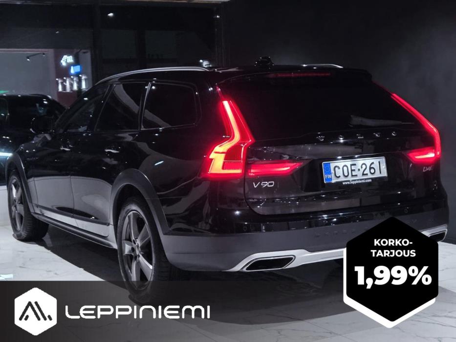 VOLVO V90 Cross Country 2018