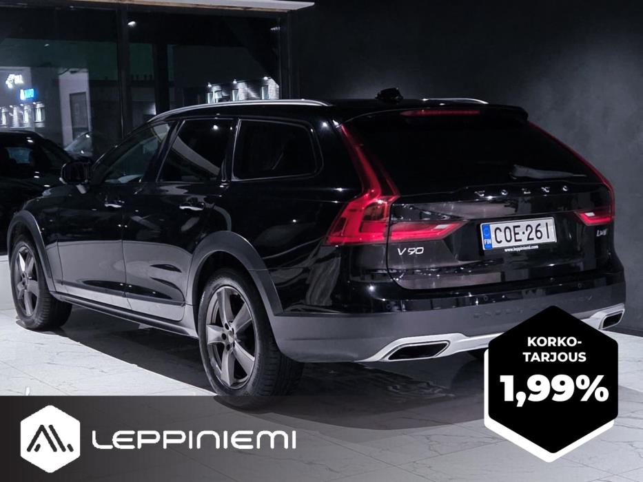 VOLVO V90 Cross Country 2018