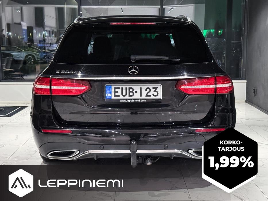 MERCEDES-BENZ E 2019