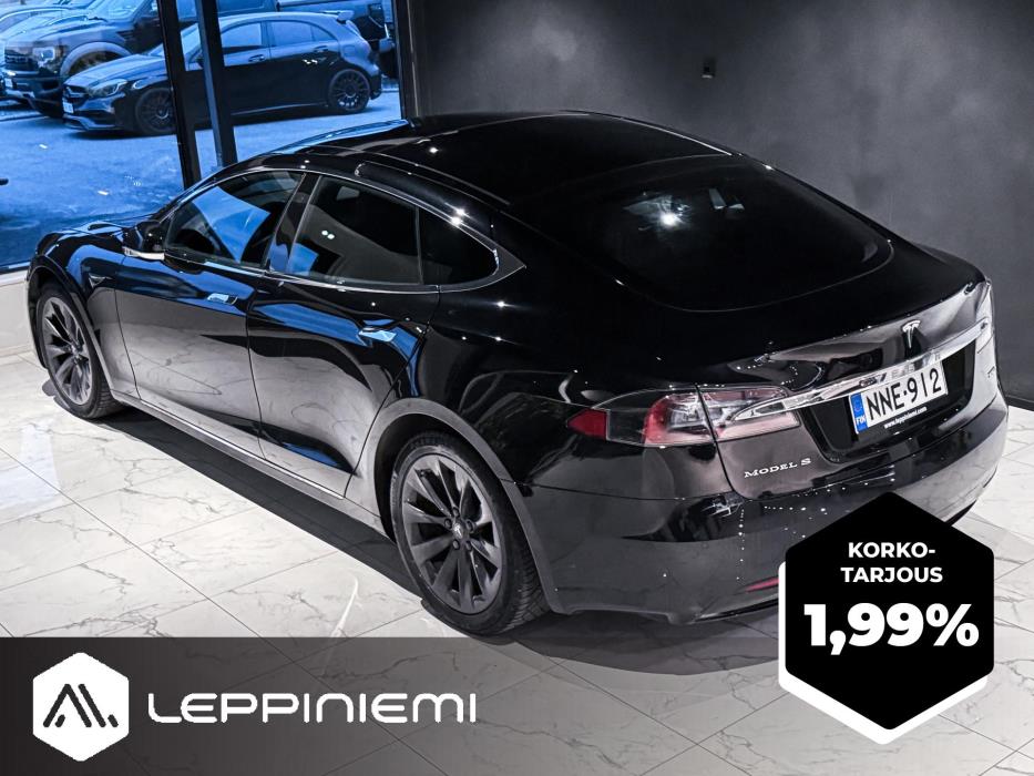 TESLA Model S 2018