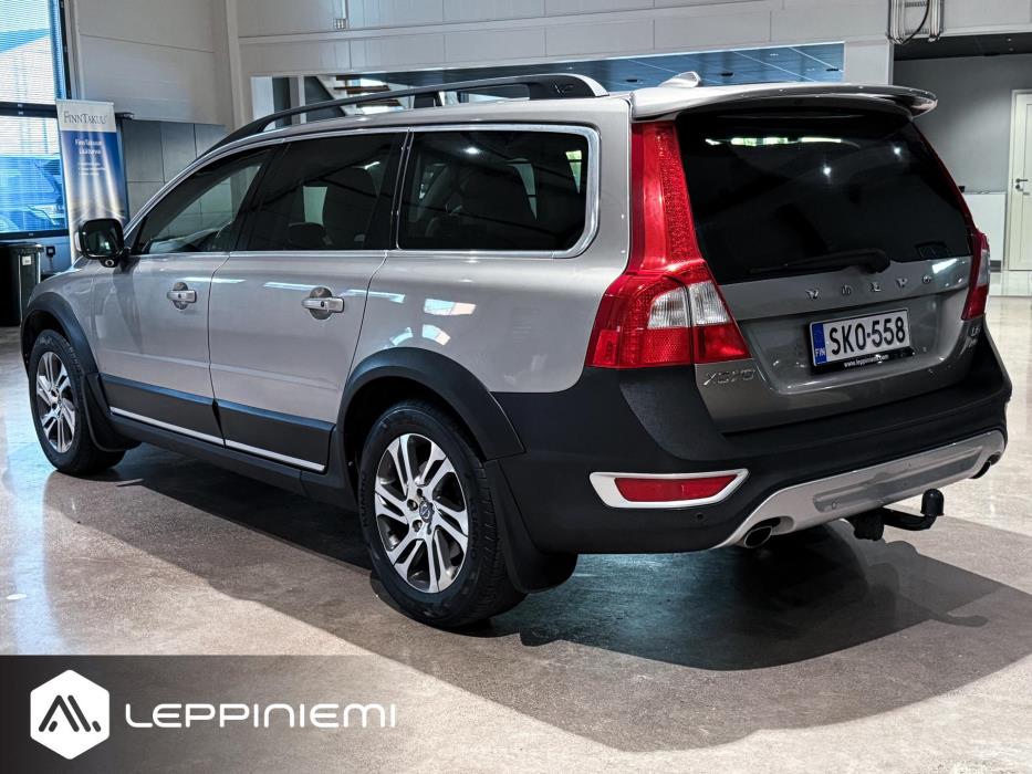 VOLVO XC70 2012