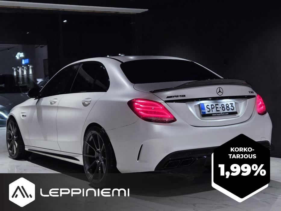 MERCEDES-BENZ C 63 AMG 2017