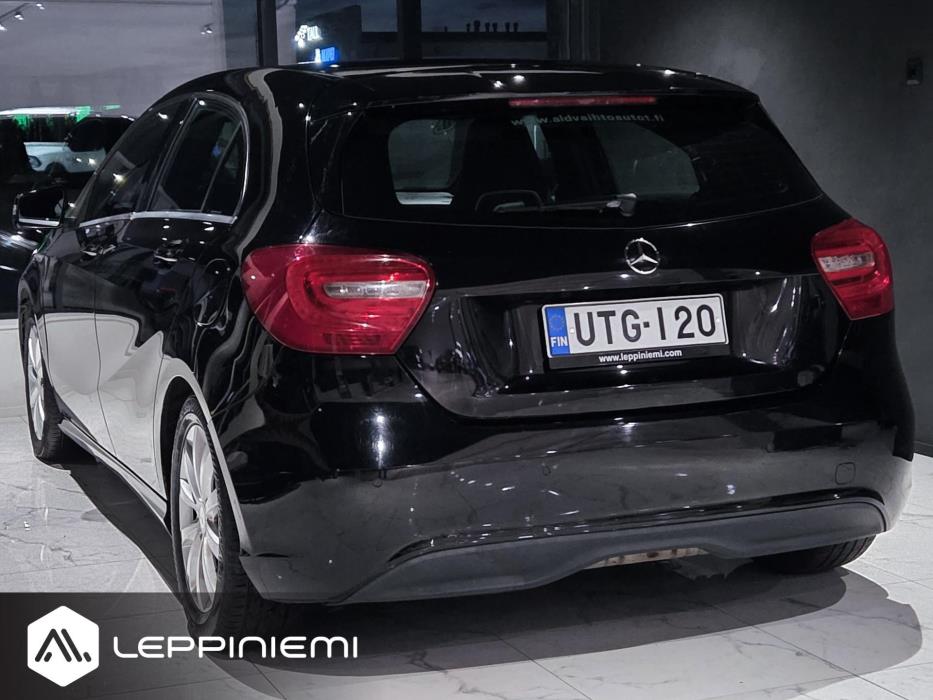 MERCEDES-BENZ A 2012
