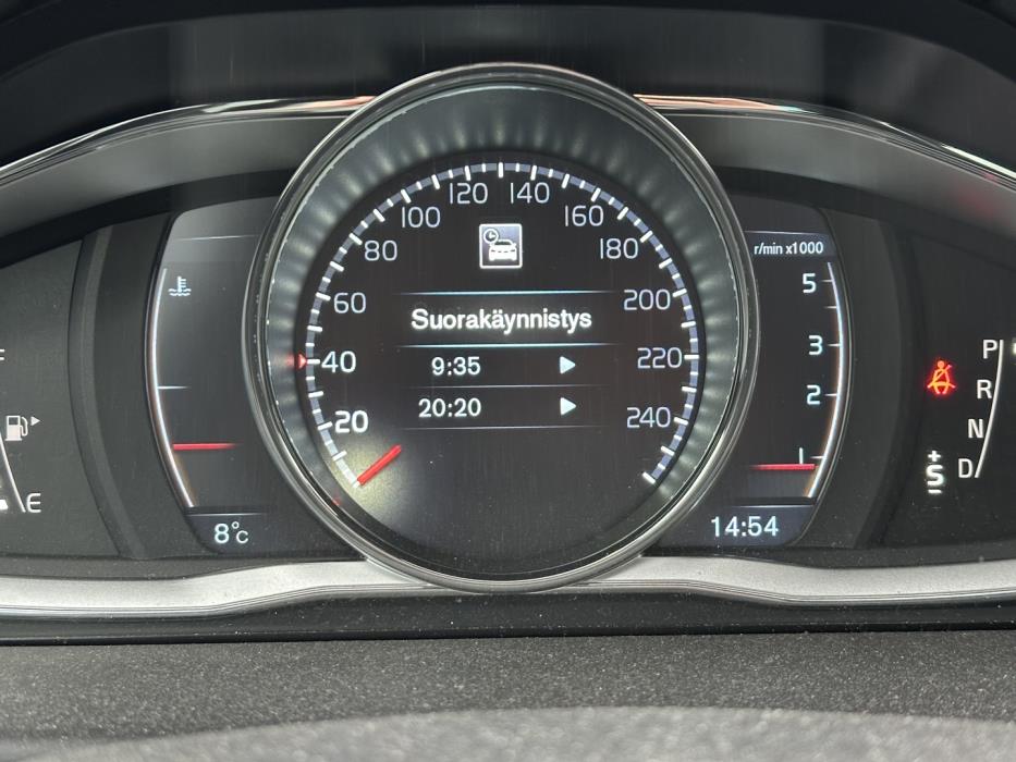VOLVO XC70 2015