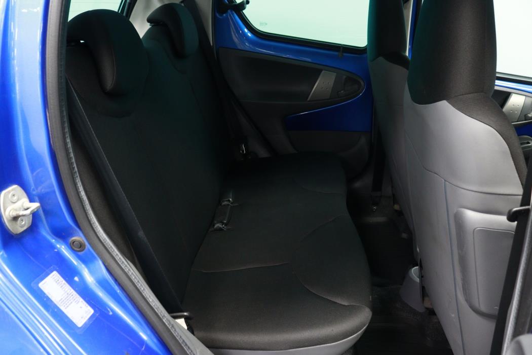 TOYOTA AYGO 2011