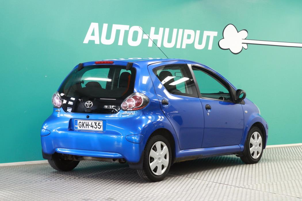 TOYOTA AYGO 2011