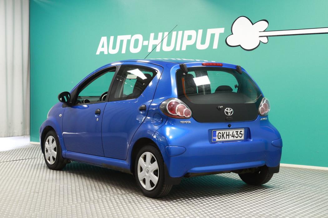 TOYOTA AYGO 2011
