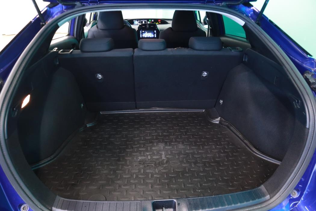 TOYOTA Prius 2016