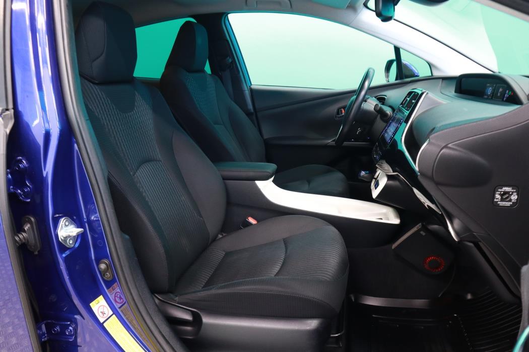 TOYOTA Prius 2016