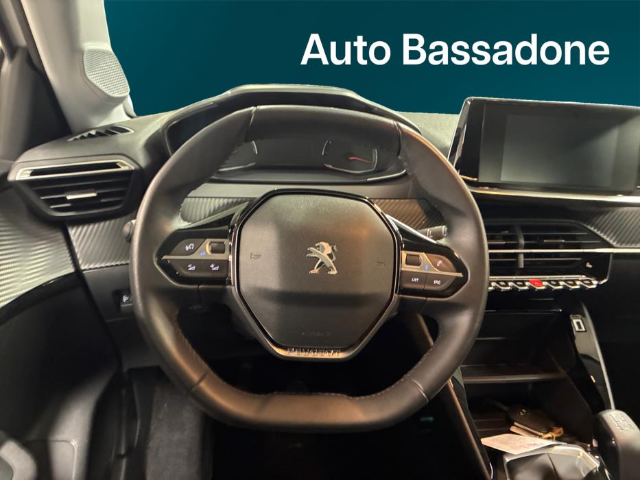 Peugeot 208 2022