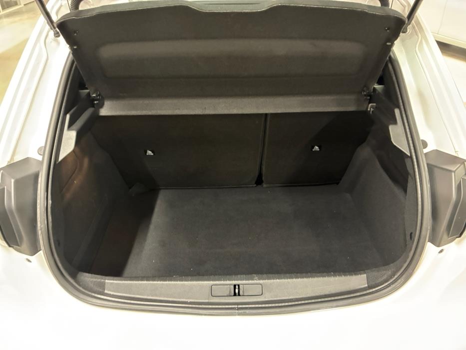 Peugeot 208 2022