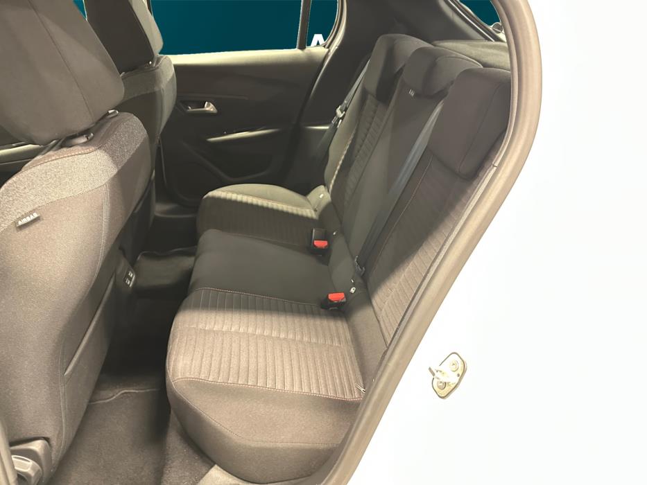PEUGEOT 208 2022