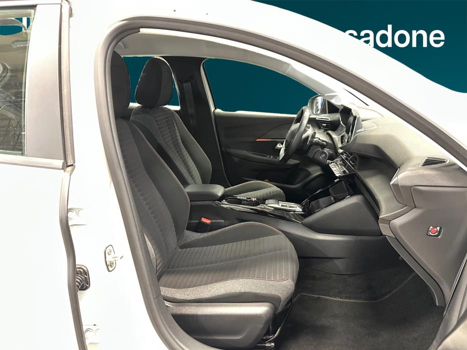 PEUGEOT 208 2022