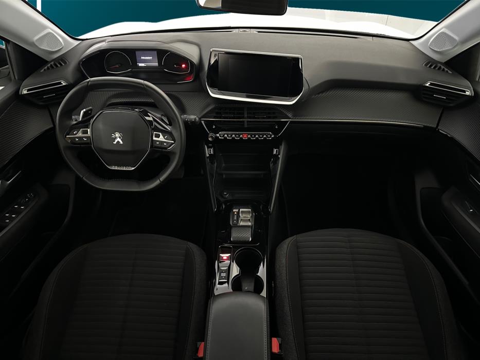 PEUGEOT 208 2022