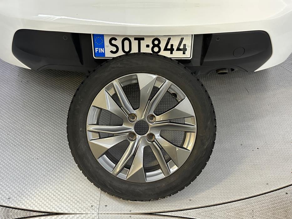 PEUGEOT 208 2022