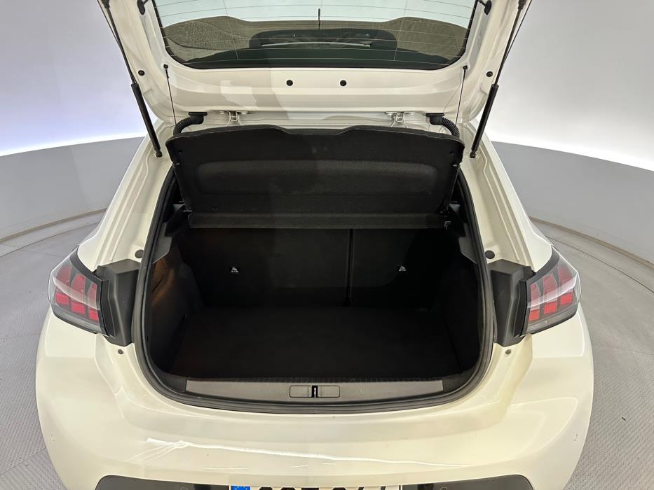 PEUGEOT 208 2022