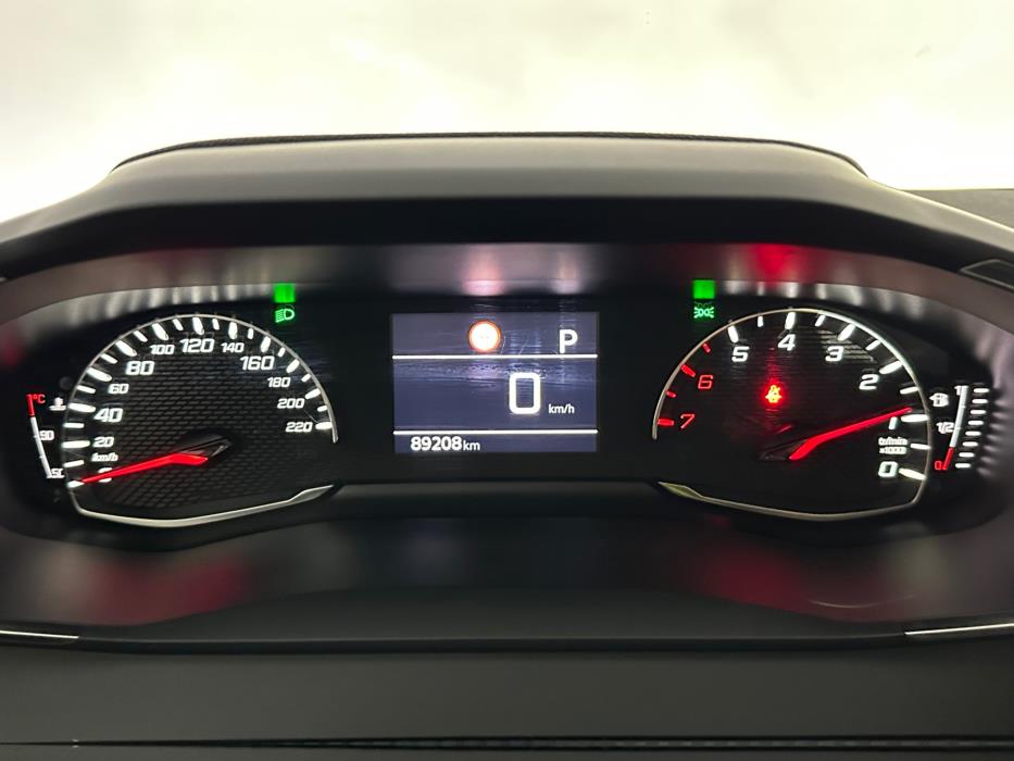 PEUGEOT 208 2022