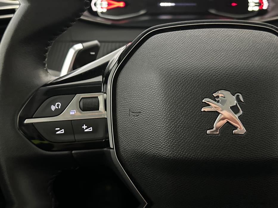 PEUGEOT 208 2022