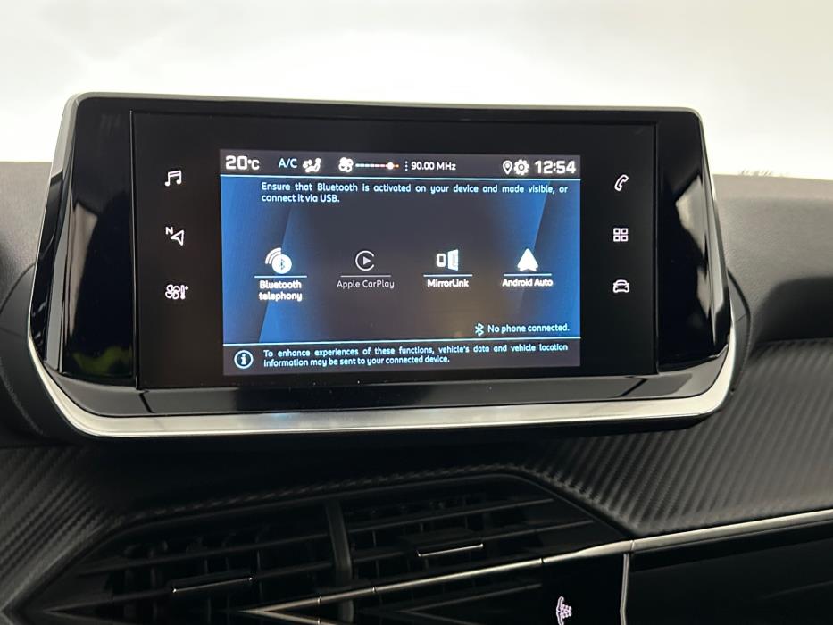 PEUGEOT 208 2022