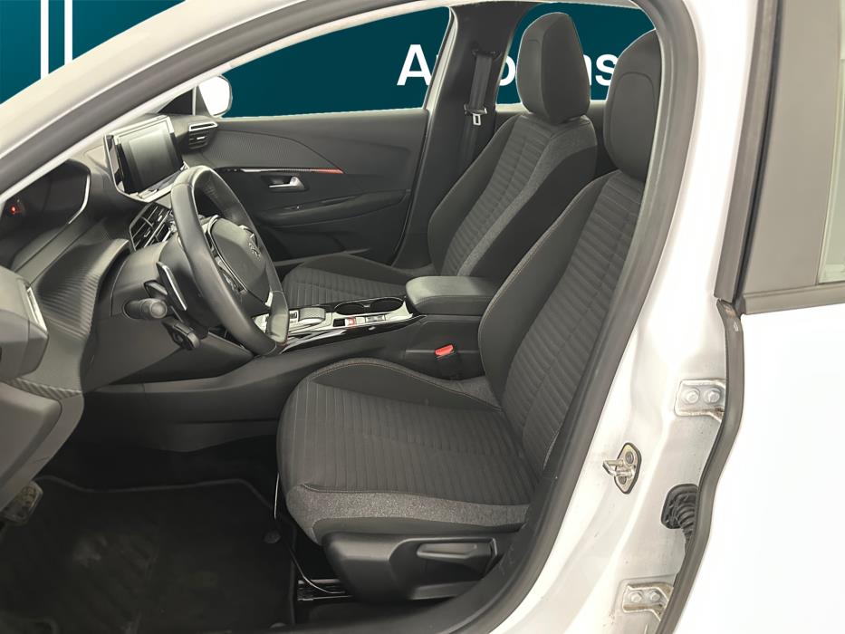 PEUGEOT 208 2022