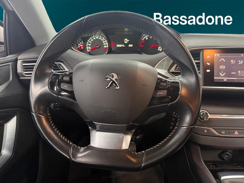 PEUGEOT 308 2019