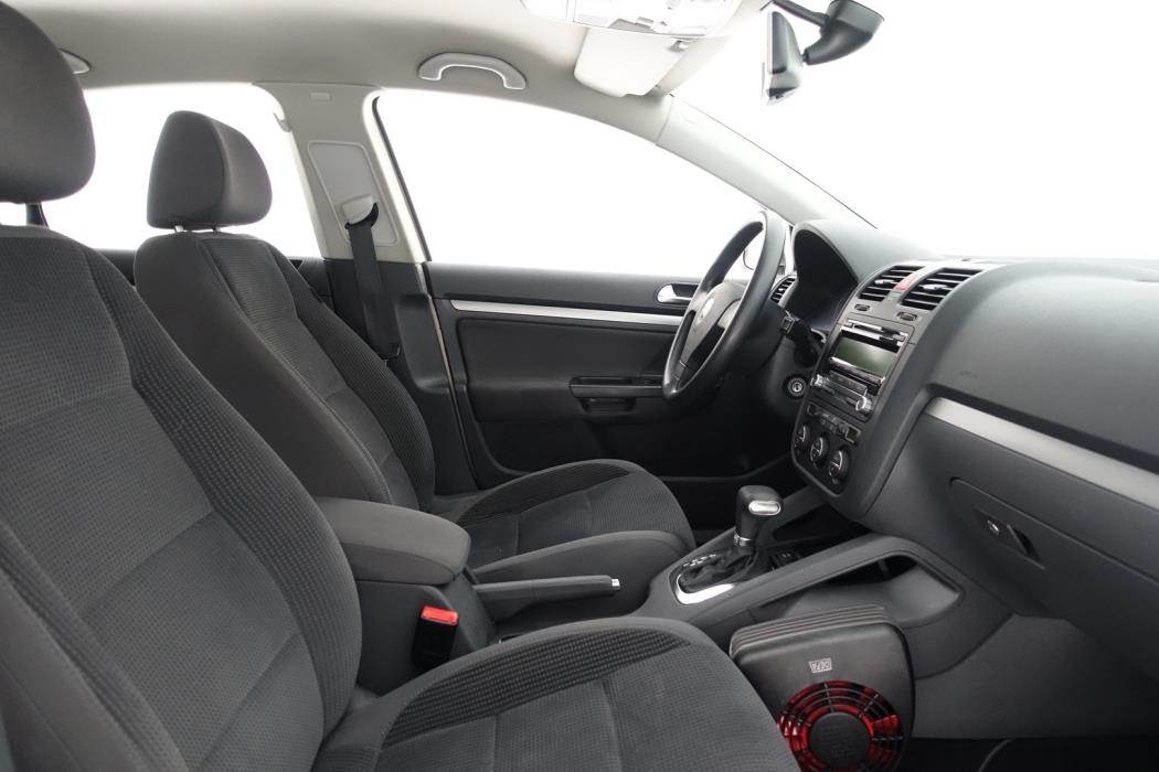 VOLKSWAGEN Jetta 2009