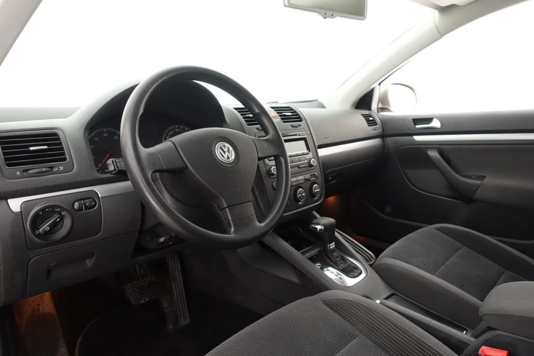 VOLKSWAGEN Jetta 2009