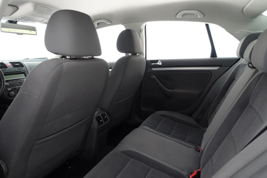 VOLKSWAGEN Jetta 2009