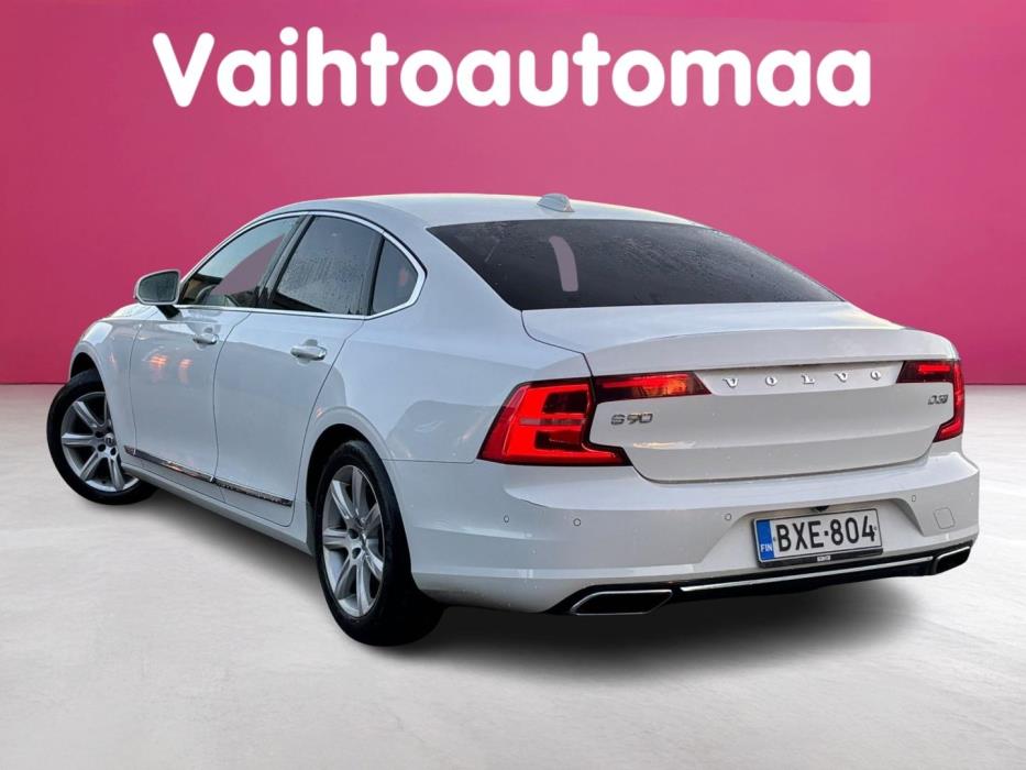 VOLVO S90 2017