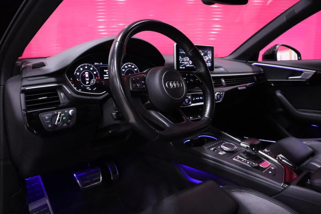 AUDI A4 2017