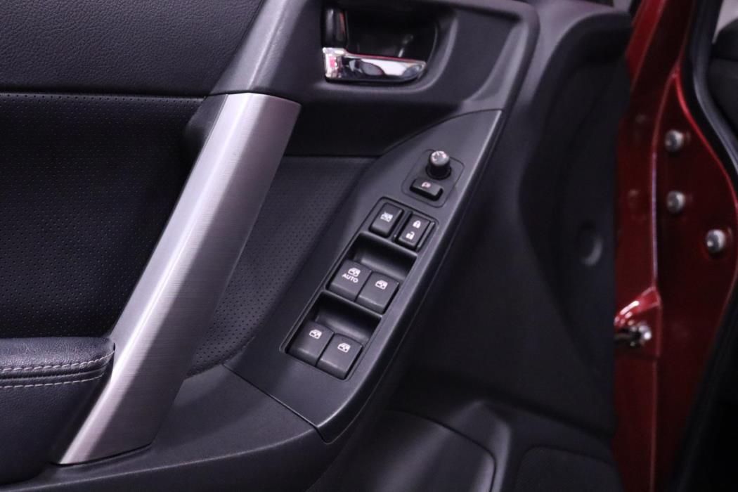 SUBARU Forester 2014