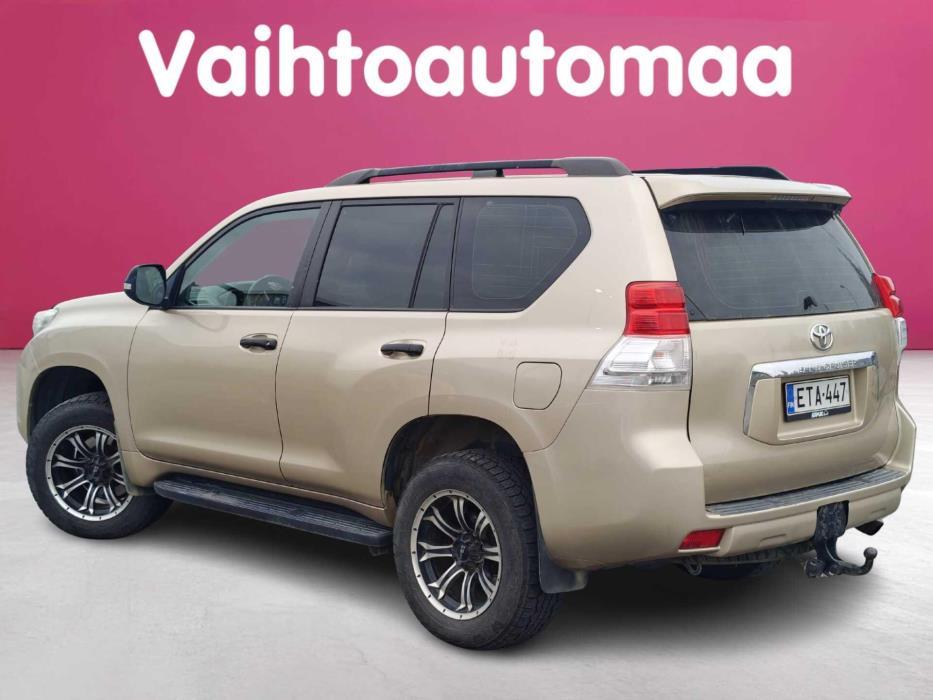 TOYOTA Land Cruiser 2010