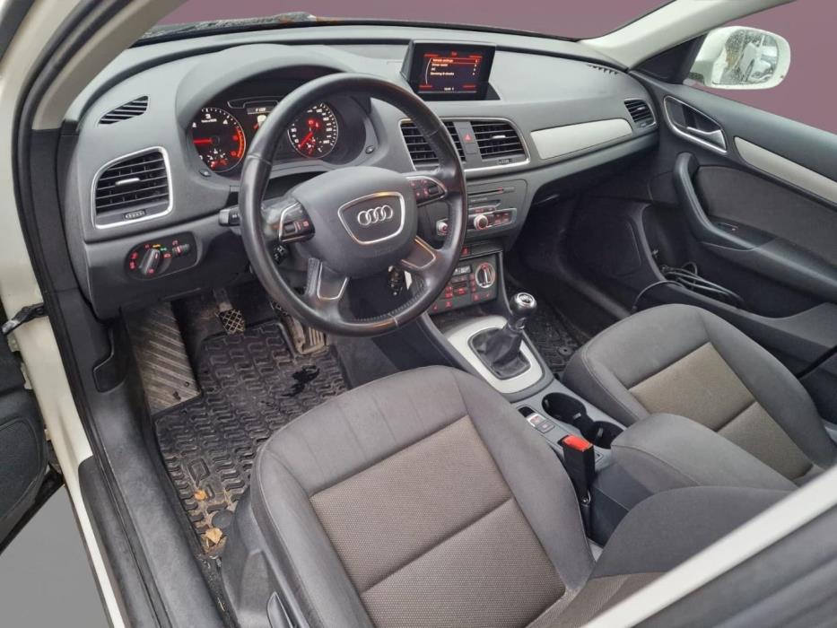 AUDI Q3 2012